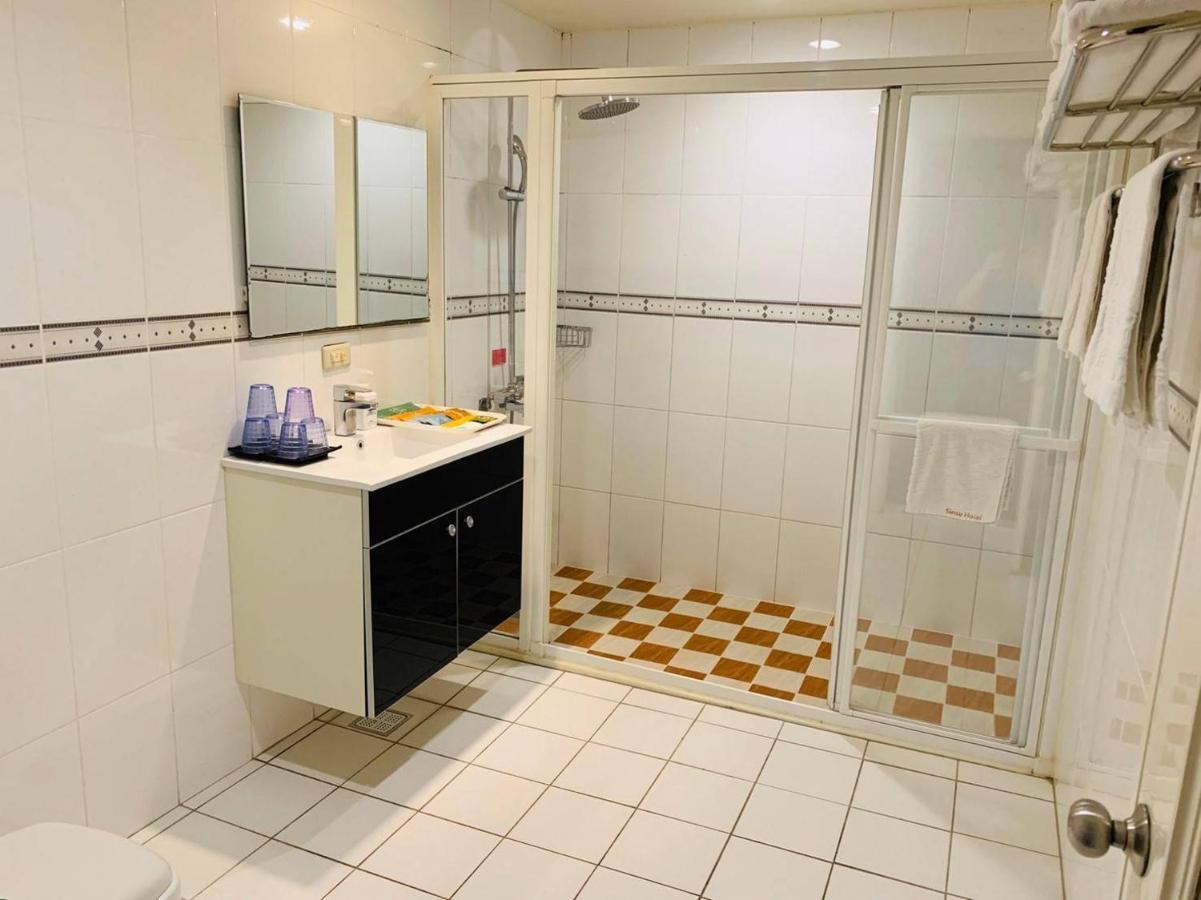 Kaishen Sinsu Hotel T'ai-tung Exteriör bild