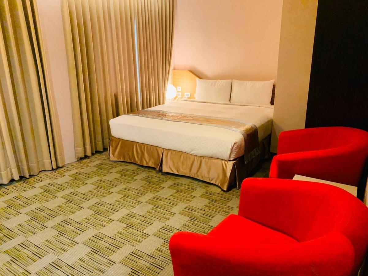 Kaishen Sinsu Hotel T'ai-tung Exteriör bild
